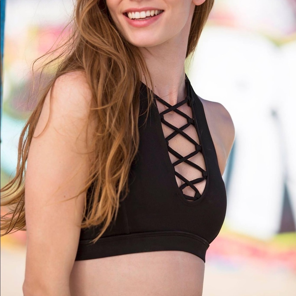 Black Sports Bra